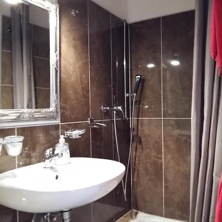 Garni Giacometti Bed and breakfast